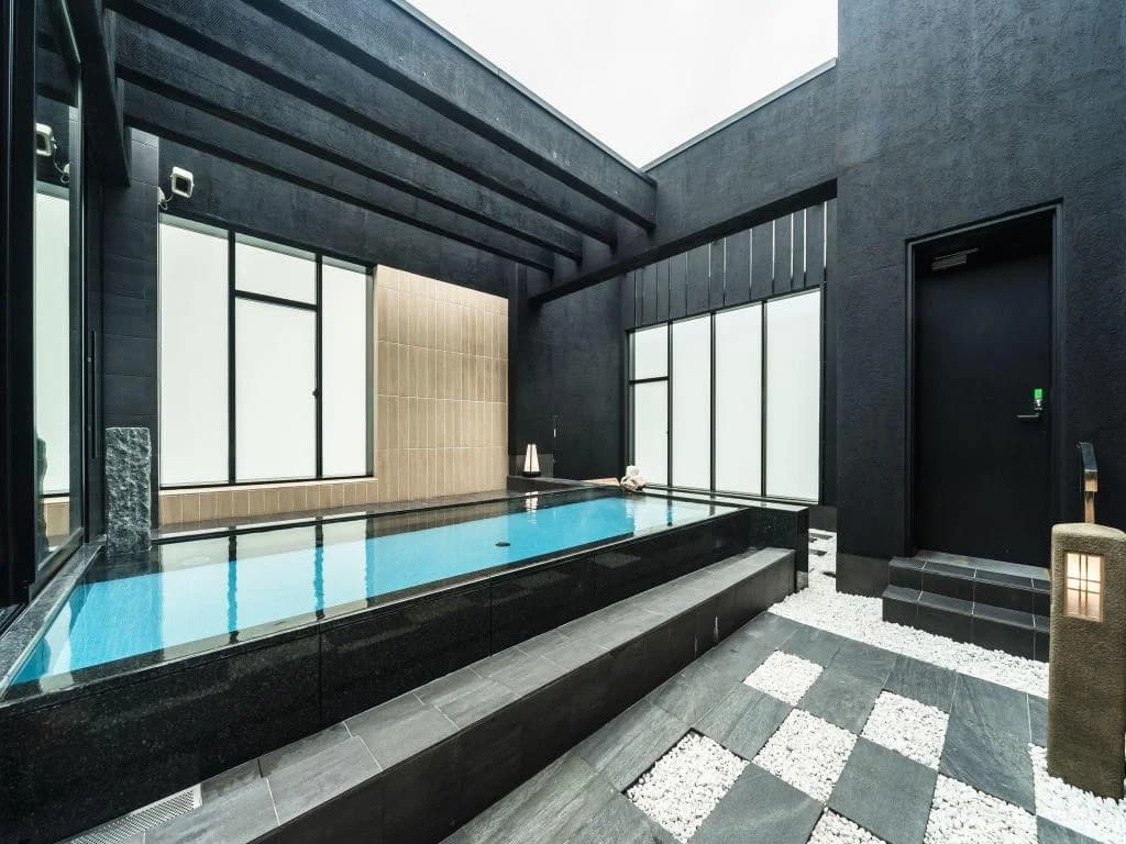 10층 최상층 스카이스파 (Skyspa)